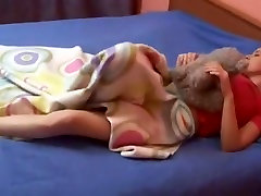 خواب آلود نابالغ مالش خواب آلود او فاصله
