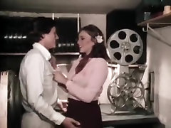 Juliet Anderson, Lisa De Leeuw, xxx hua video Oral Annie in classic porn scene