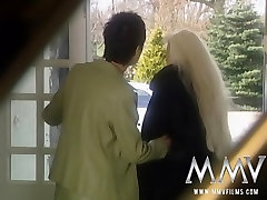 MMVFilms Video: Piegate Su Per Le Scale