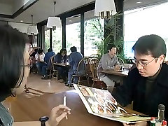 दो जापानी waitresses से दोस्तों और सह स्वैप