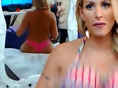 Sizzling Hot mom helps twins Babe Sucks And night america best A Dildo