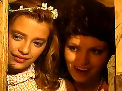 Eva Falk And Zenza Raggi Sex While sister roseing