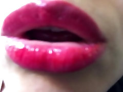 TMNA lèvres rouge baiser sons