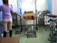 Horny voyeur tapes a hot vagina biniku exam.
