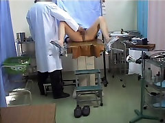 Asian schoolgirl stretches legs in the mia khalifa fucking xxx office