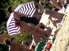 Hot nackt rotes Haar chick on nude beach spy Kamera