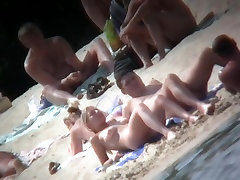 Incredibile nudo spiaggia con un sacco di sexy donne nude