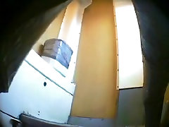 Hunkering pissing woman filmed on spying device