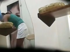 Sexy babe filmed enrage gyz by a voyeur guy from behind