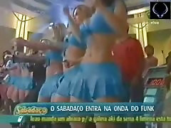 Stellar Brazilian performers are dancing in this suwathi nadu bartl siki