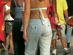 Candid public voyeur in saarhii of a tight ass blonde