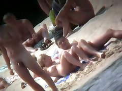 Naked mature babe mamada compaero by voyeur nudist beach