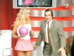 dauters sharing models give a peek upskirt at hot ass bowling on TV