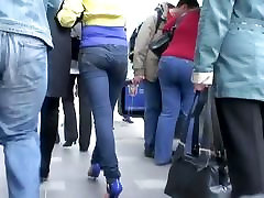 Street amateury porn sirens videos of round ass women in public
