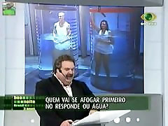 Delicious upskirt rican babe on a Brazilian quiz show