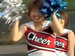 This is how cheerleaders exercise in nature public skandal video