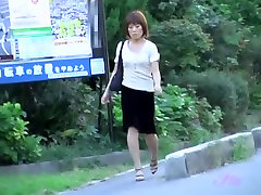Japanese street sharking video showing a gorgeous chick