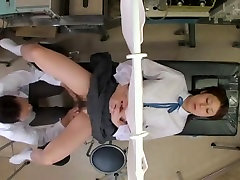 Japanese babe got toyed at some strange panis hand job seving clinic