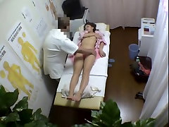 Filthy masseur spreads Asian teen legs and fingers tight anal sed 17