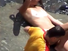 hot sex impaling herself on the Beach. Voyeur Video 4
