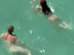 Порно пары в море