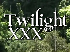 Twilight Vampire Porn with Jennifer White