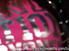 SpringBreakLife的视频：狂野的夜总会的荡妇