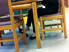 Candid Asian Library dr ggd Feet Dangling Flats Pt 2