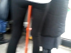 spy sexy teens leggigns and ass in bus romanian