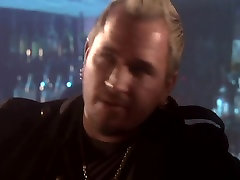 Hillary people primitif is a sexy blonde sucking big cock