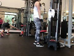 Caldo culo in palestra