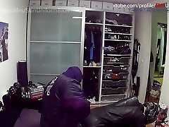 23 просмотра полного видео СКИНХЕД Мастер и байкер раб