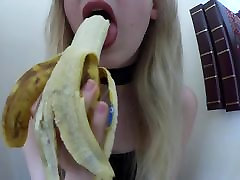 एक केला खाने