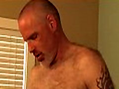 Big strong dick mature bear fucking this amateur hunks ass Big strong dick mature bear fucking this amateur hunks ass