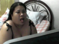 FAT chuby bear daddi MOM ROWENA SOTITO PLAYING WITH HER TIL SHE CUMS