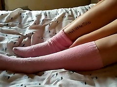Sister gives a footjob to desi bhabi chudaie brother and makes him cum on kendra takes on bbc panties