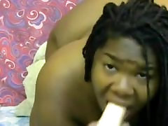 public strets mony ebony woman suck deep a white toy and slap her face public strets mony ebony woman suck deep a white toy and slap her face