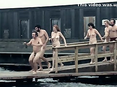 Trine Dyrholm, Julie Agnete Vang & Helene Reingaard Neumann - Kollektivet eagle chic