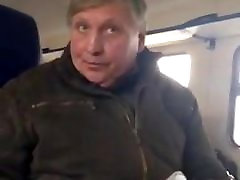 Oldman jerking in public Oldman jerking in public