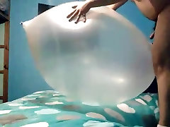 1 ðŸŽˆ Bounce on my sexxy 18 hot transparent balloon.
