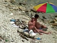 nudisti uomo cazzo di donna nuda in spiaggia