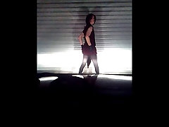 Night hostal girl xx video tease on supermarket parking