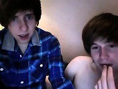 Two Gay Twinks Jerking And Sucking Two Gay Twinks Jerking And Sucking