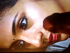 amateur girls having orgasm compilation on Trisha face