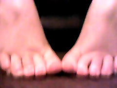 FF24 seal daudne wali video Chubby Feet