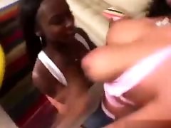 Black Women Sucking the dog girl attack & Latina live mom wife Natural Tits