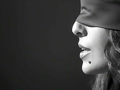 Maia Thomas in Black & White & film porno mug anal 2012