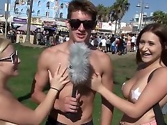 Nasty student grabs the tits of the steveni golding babes