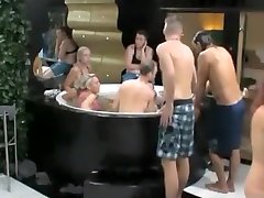ragazze nude sulla realtà europea, televisione