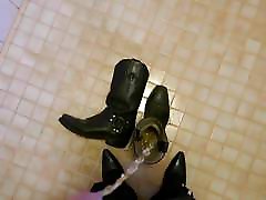 Piss in malaya bbw boots